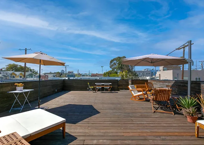 Venice Beach Skydeck House With Rooftop, Parking, 2Bd, 2Bath, Steam Sauna