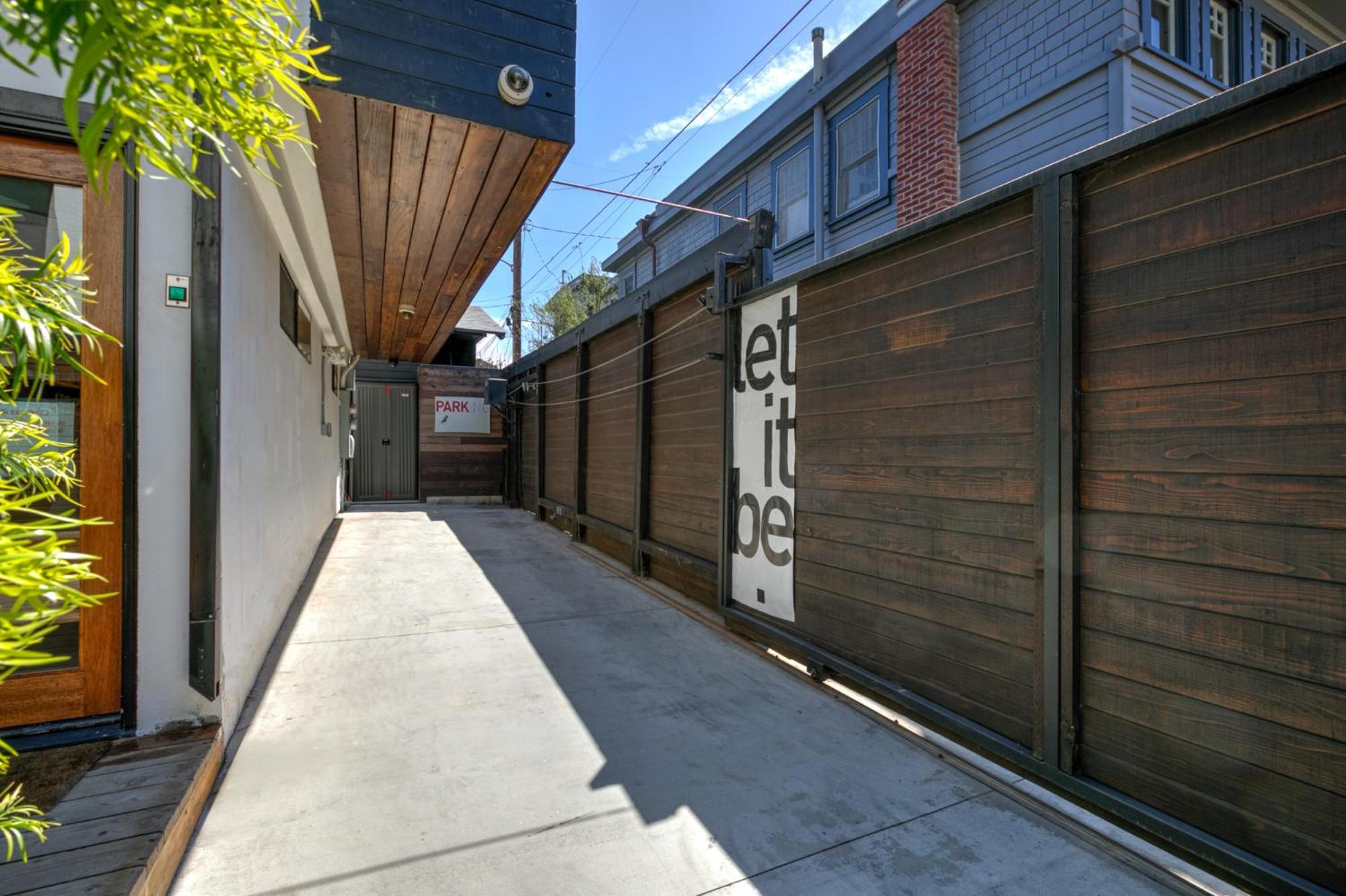 Venice Skydeck House With Rooftop, Parking, 2bd, 2bath, Steam Sauna Holiday home *