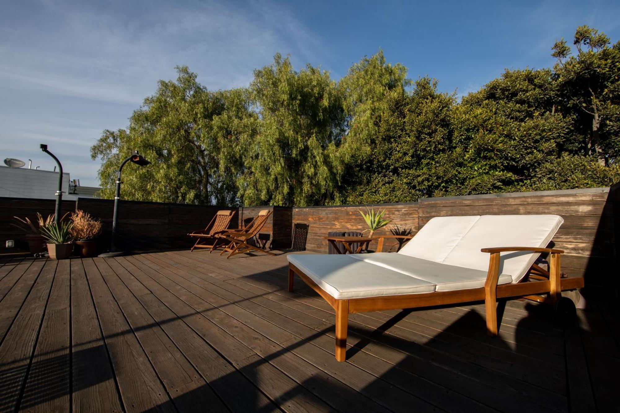 Venice Skydeck House With Rooftop, Parking, 2bd, 2bath, Steam Sauna Holiday home